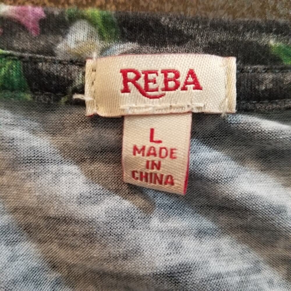 REBA floral top size‎ large - Picture 8 of 12